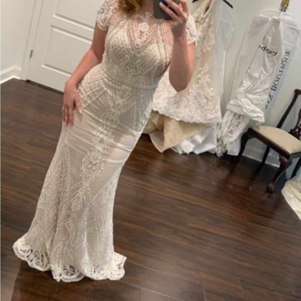Berta Wedding Dress 16-04 Size 40 - Picture 14 of 16
